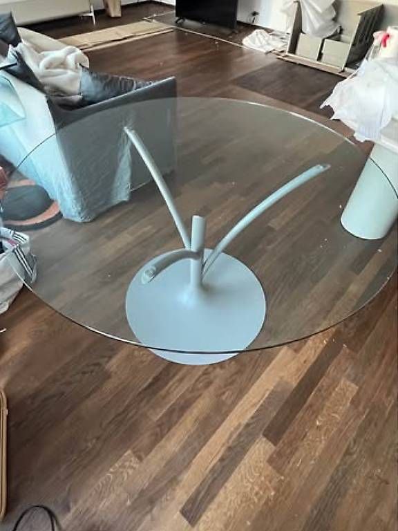 Calligaris Tavoli: Calligaris Acacia Tisch rund (120cm) – Glas Design – Usato da Zürich venduto da ITzu