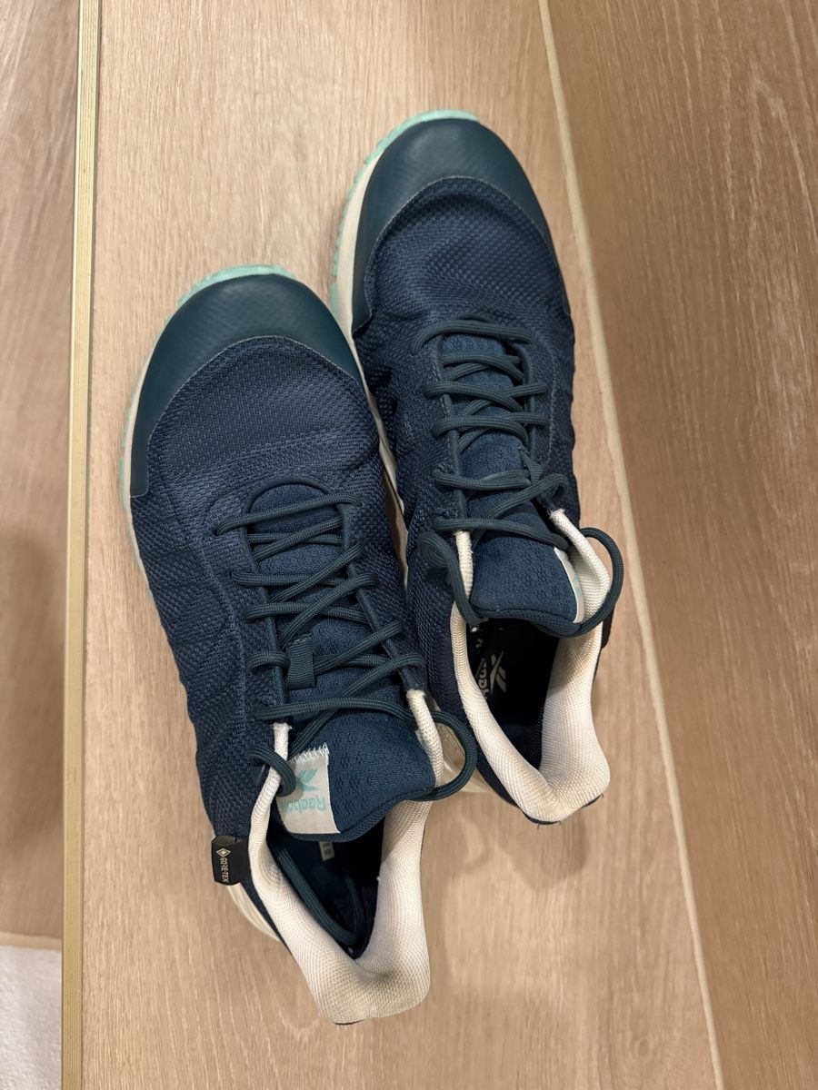 Reebok Scarpe da donna: Reebok Astroride Gore-Tex Grösse 41 – Usato da Schönenbuch venduto da Corinne040 1