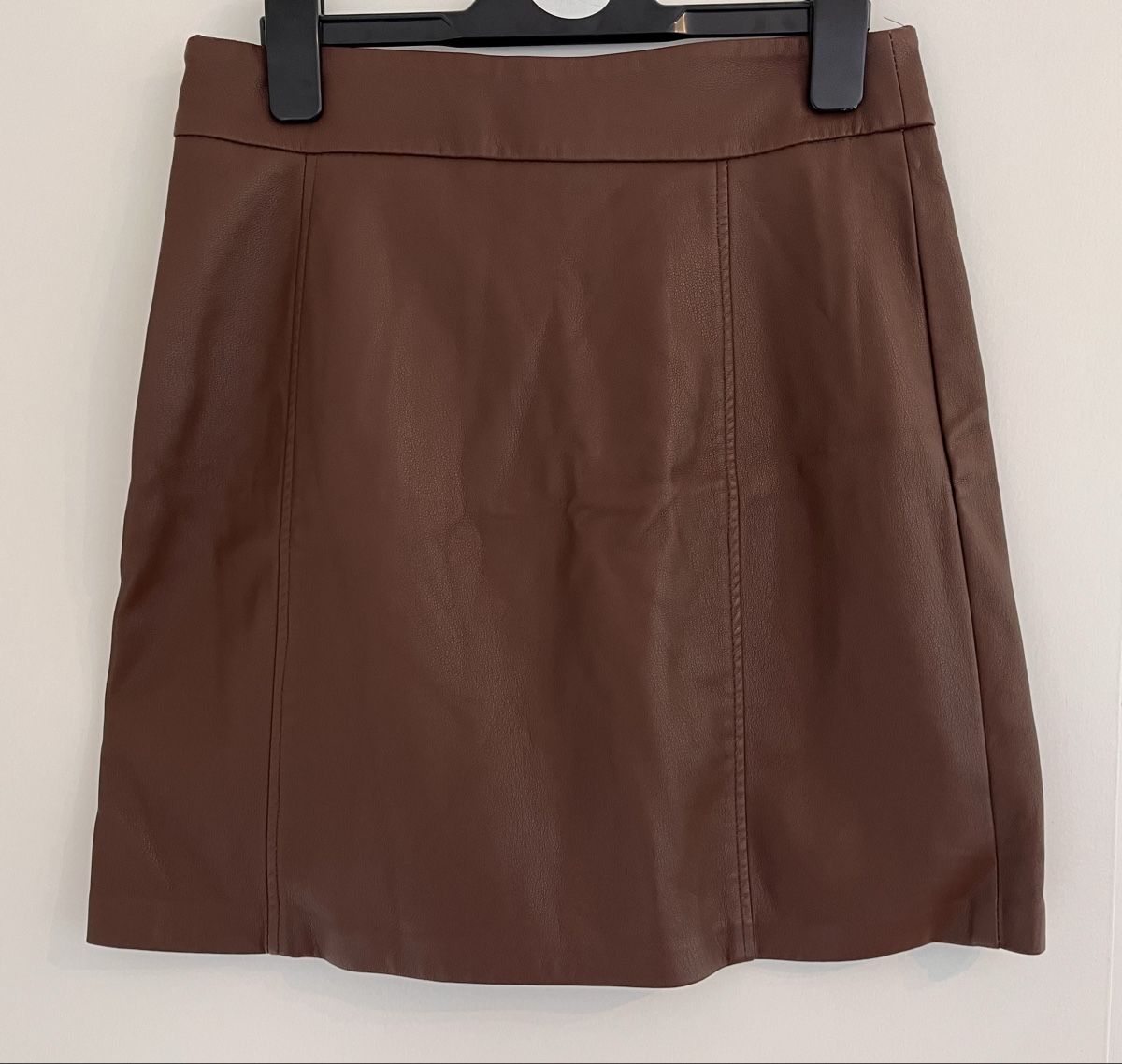 Gonne: Jupe marron taille 36 similicuir – Nuovo (secondo la descrizione) da Cornaux NE venduto da mcsm 1