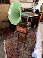 Antiker Trichterplattenspieler Rarität!