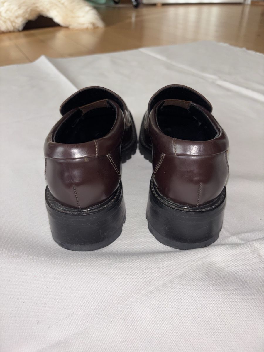 Prada Scarpe da donna: Maroon Prada Loafers 36.5 – Usato da Arlesheim venduto da schnsel 3