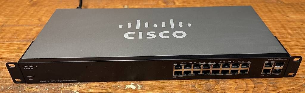 Hub & Switch: Cisco Switch, SG200-18 – Usato da Rüti ZH venduto da Philippek 1