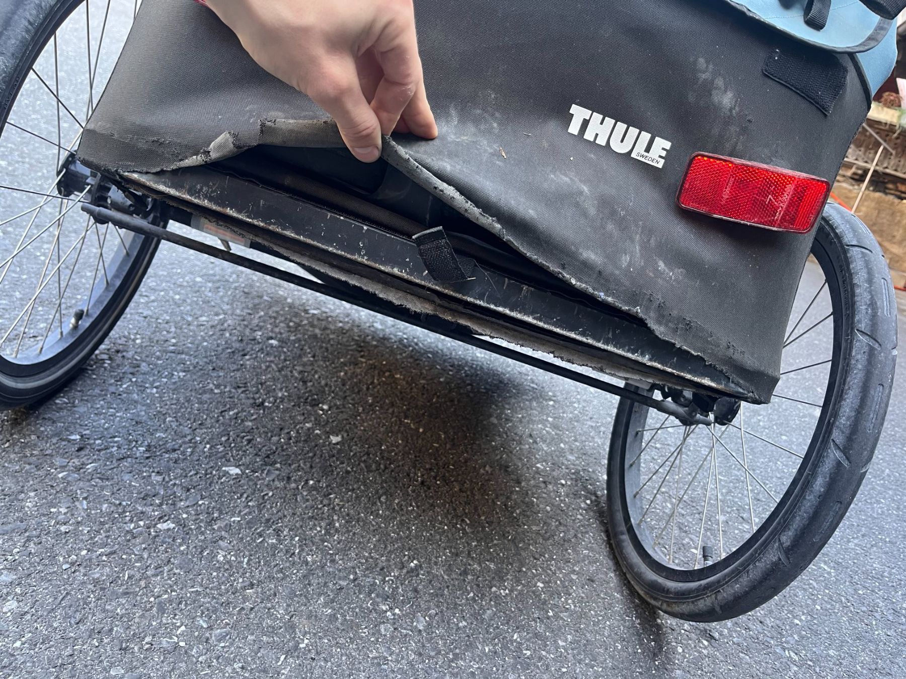Thule Poussette: Thule Kinderanhänger – D'occasion à Lauterbrunnen par Imboden-Bike 5