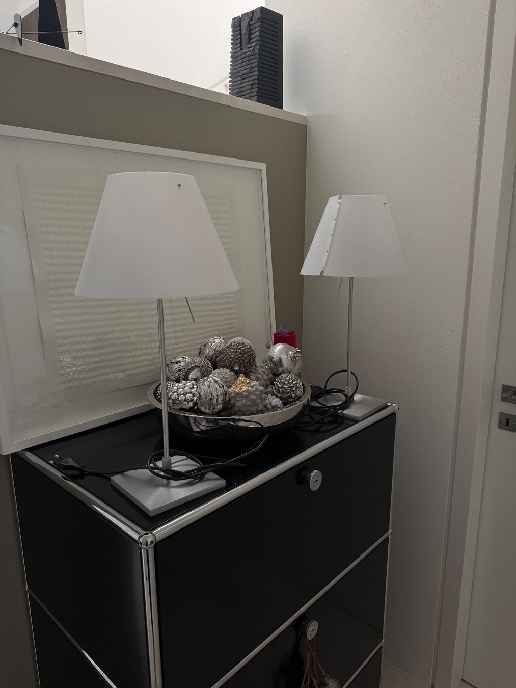 Luceplan Lampade: 2 kleine Tischlampen Costsnza – Usato da Basel venduto da VIO100