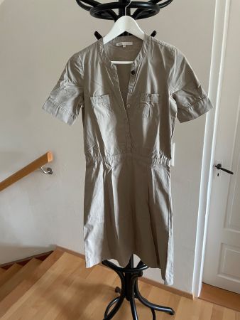 MAJE Hemdkleid Khaki, Grösse 2, Sommerlich & Leicht!