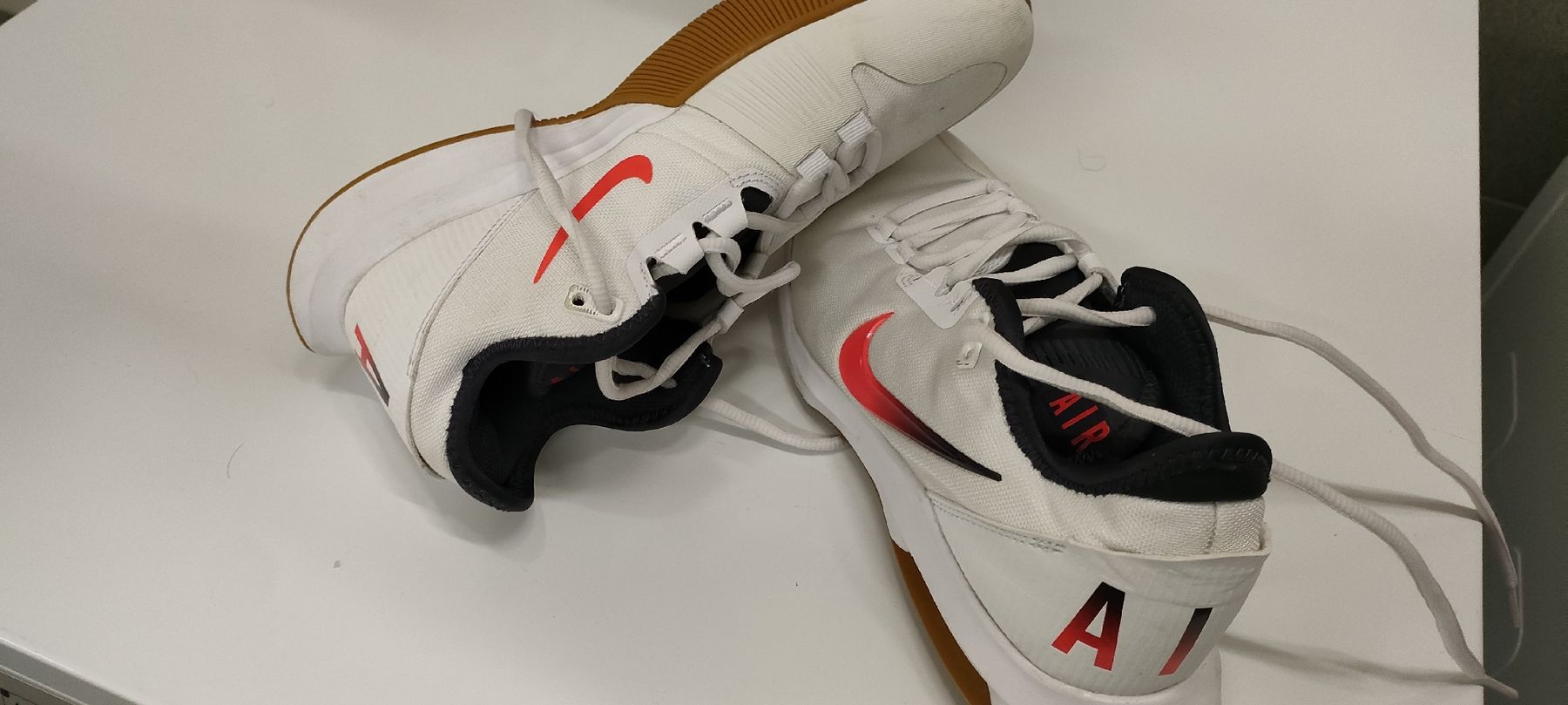 Nike Scarpe da uomo: basket nike – Usato da Froideville venduto da JF46 1