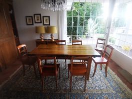 Nussbaumtisch beidseitig ausziehbar um 1800 aus dem Emmental