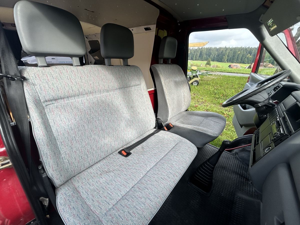 VW Camping Fahrzeuge: VW T4 Camper für Abenteuer – Gebraucht aus Oberbipp von JLO26 3