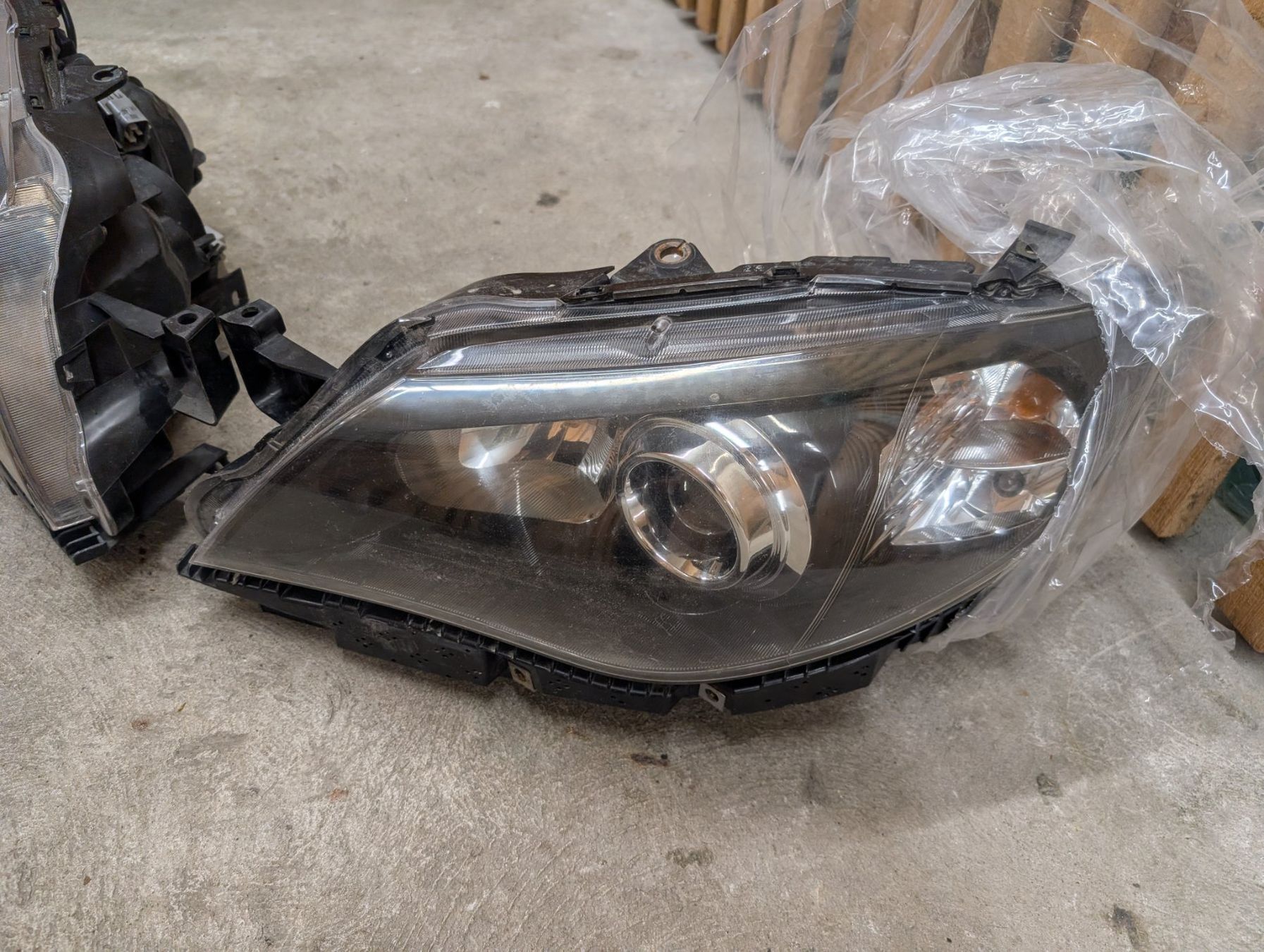 Fari: Scheinverfer Subaru Impreza Xenon R+L – Usato da Frauenfeld venduto da Yuriy 6