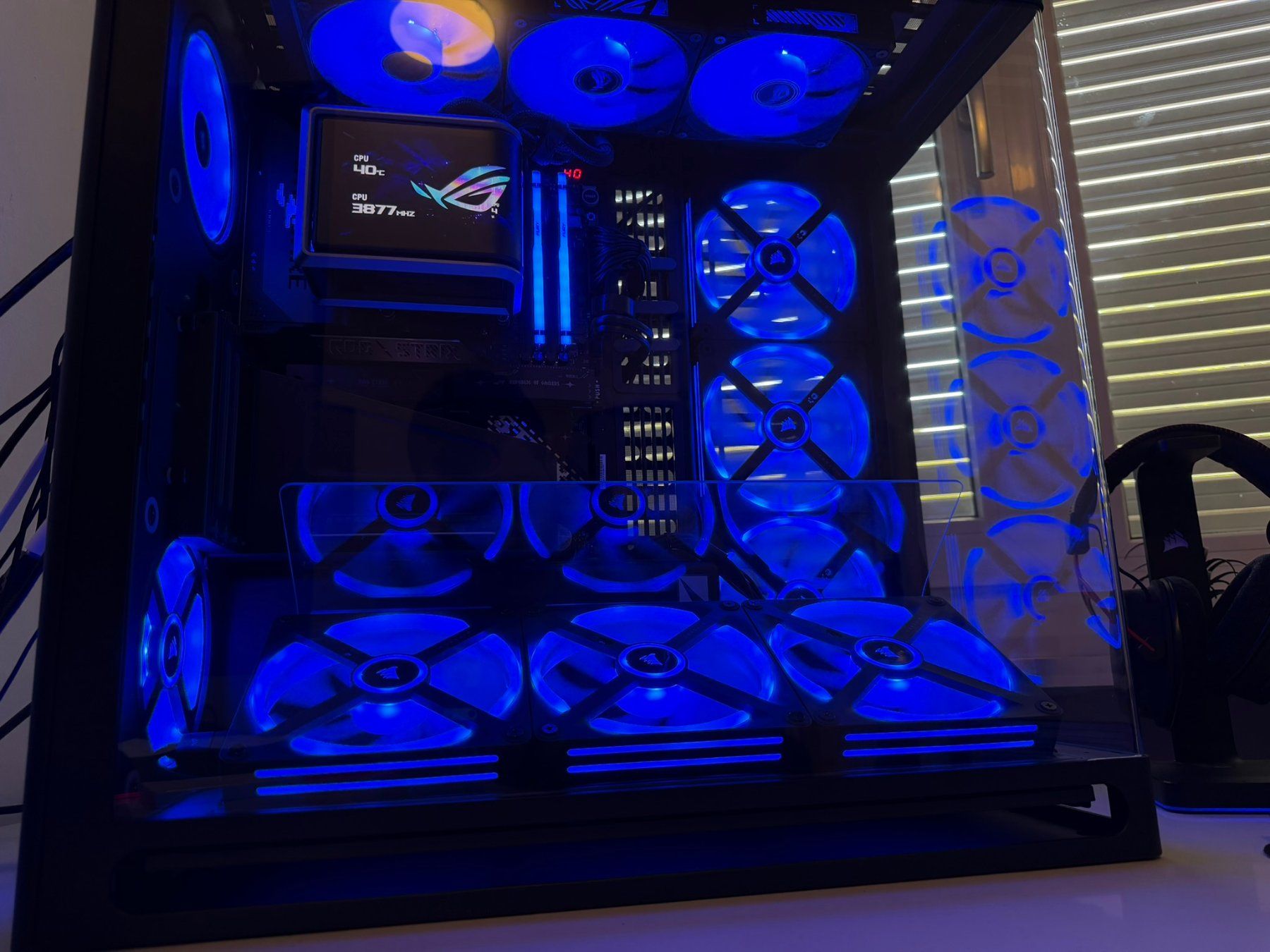 PC: High-End Gaming-PC Komponenten – Neuwertig – Nuovo (secondo la descrizione) da Unterentfelden venduto da KDFJT 1