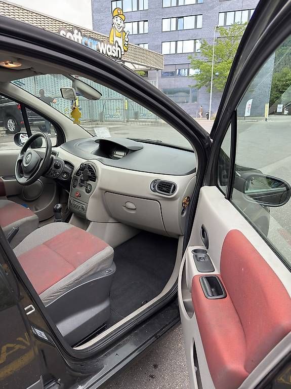 Autos: Renault Modus 1.4 16V 2005 – D'occasion à Biel/Bienne par onu_rk6d 4