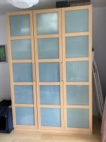 Kleiderschrank
