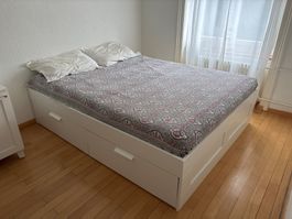 Bett mit Schubladen und Matratze / Bed with Storage