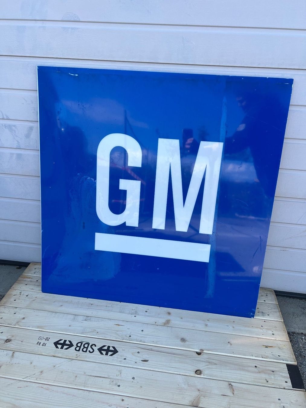 Insegne: Enseigne GM General Motors Plexi – Usato da Bursins venduto da Oldtimer_CH
