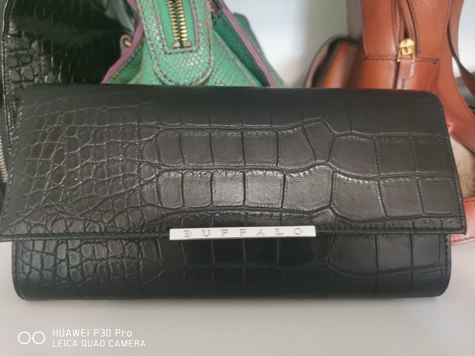 Taschen für Damen: Elegante Handtasche Buffalo – Neu (gemäss Beschreibung) aus Zug von ScarletRose