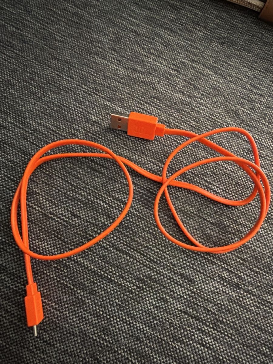 Kabel: JBL Ladekabel – Neu und originalverpackt aus Uerikon von _Angi.