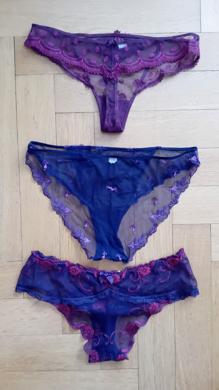 Lise Charmel Altra biancheria intima: Lise Charmel dentelle violet : 2 slips + 1 string - 42-44 – Usato da Neuchatel venduto da Vlenoble 2