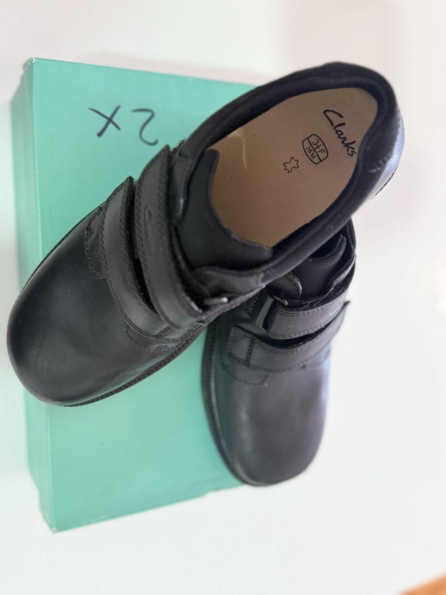 Herrenschuhe: Chaussures Clarks  – Neu und originalverpackt aus Denges von tin_2fxr 2