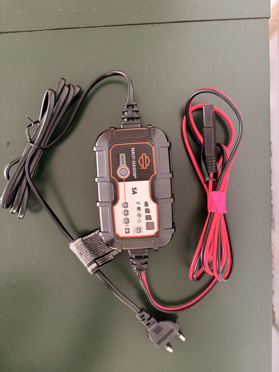 Caricabatterie: Harley-Davidson Batterieladegerät 5A – Nuovo (secondo la descrizione) da Uster venduto da mch_lhb8