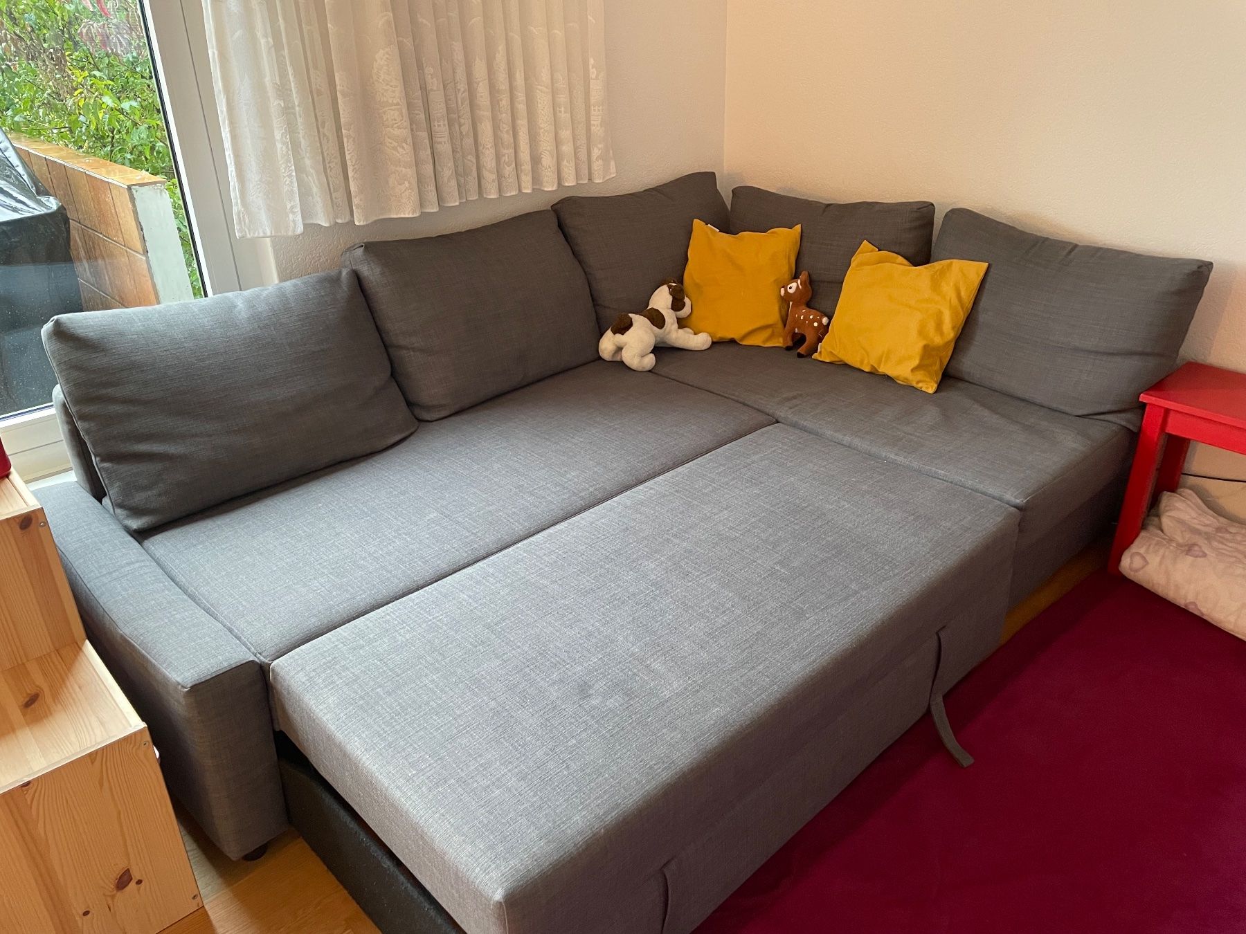 Ikea Divani: Sofa FRIHETEN mit Bettfunktion – Usato da Stäfa venduto da pam_y8yh 1