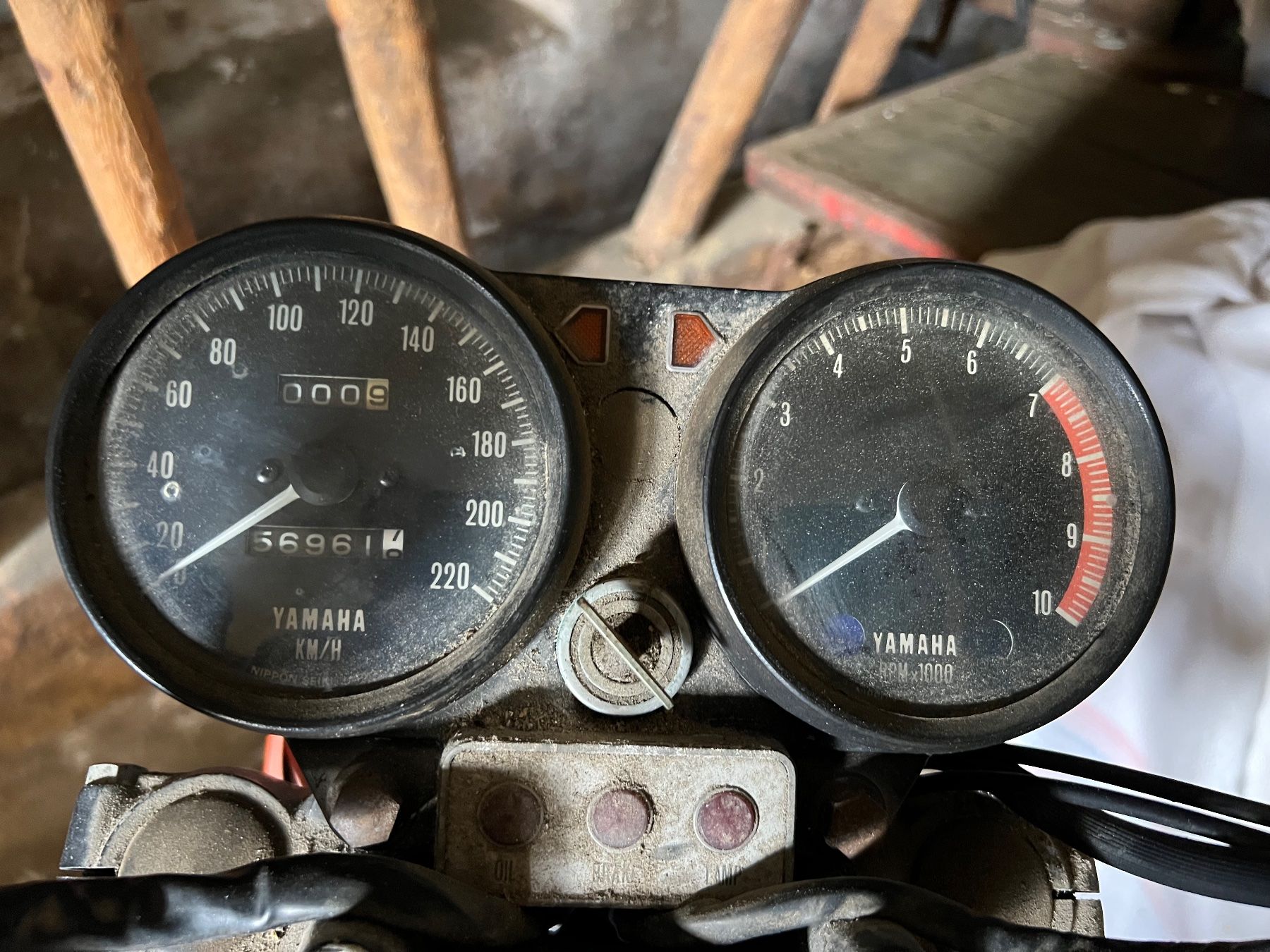 Yamaha Strasse: Motorrad Yamaha TX750 Oldtimer, Scheunenfund – Defekt aus Wettingen von Wespi4 6