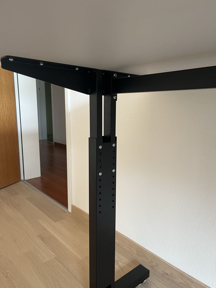 Scrivanie: Schreibtisch – Usato da Cham venduto da sbr_7cmv 4