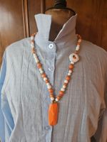 Collier avec cigale pour l'été