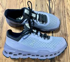 On Cloud Laufschuhe, violett, Gr. 37 Top!
