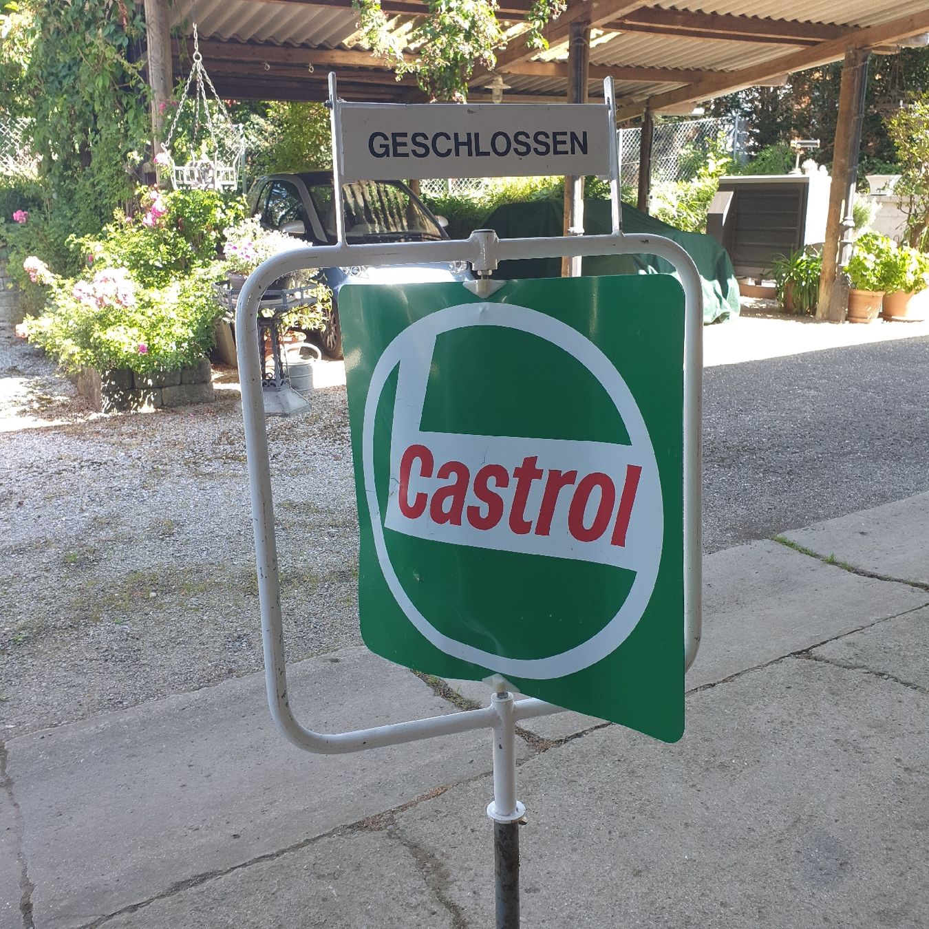 Castrol Schilder: Castrol Tankstelle Benzin Schild – Gebraucht aus Uesslingen von 1Atelier 3