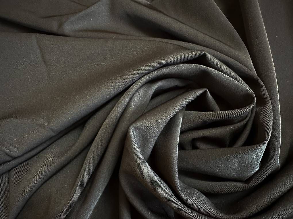 Stoffe: Schwarzer Gabardine Stoff  leicht stretch  1,6 m – Gebraucht aus Zumikon von luthien1805