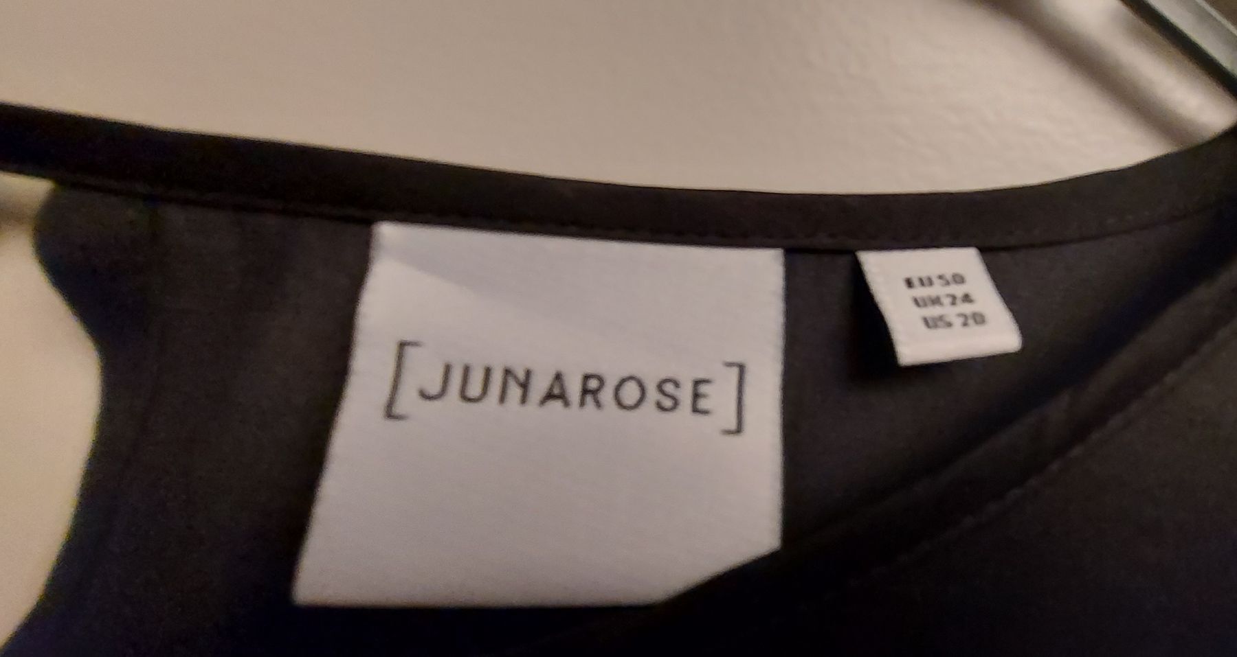 Blusen: Junarose Bluse schwarz  – Gebraucht aus Birsfelden von Randy-1 2