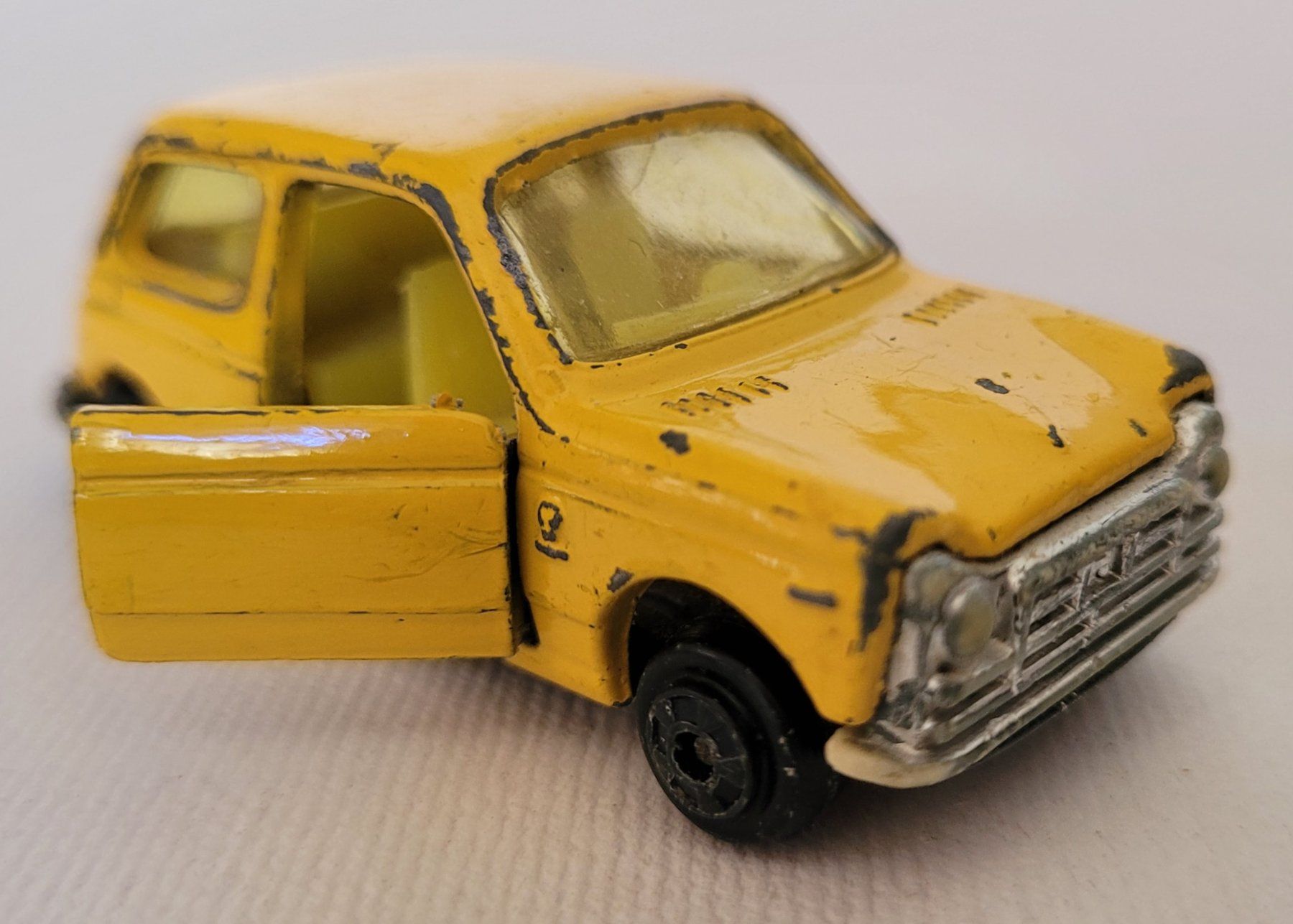 Honda Modellini d'auto: HONDA 600 – HUSKY – Usato da Neftenbach venduto da Mador6 1