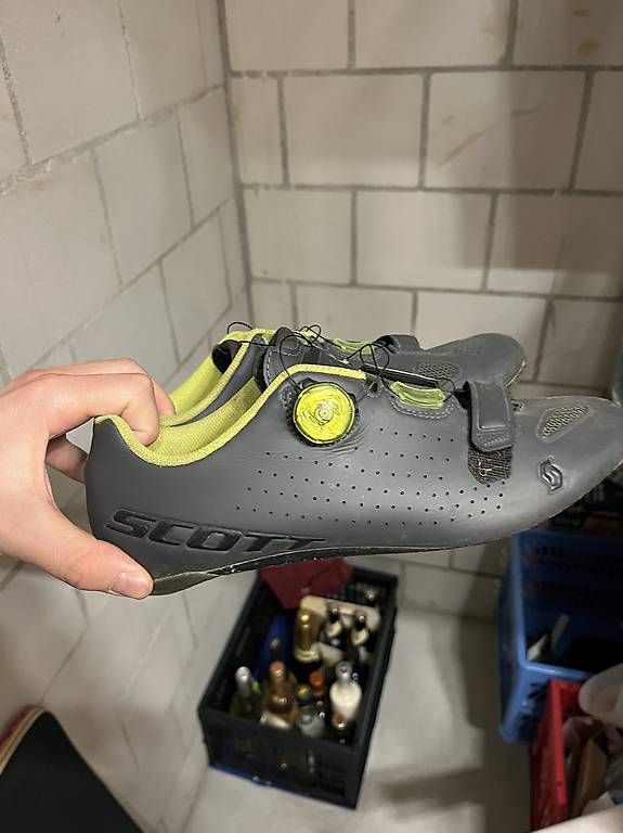 Scarpe da uomo: Rennradschuhe Scott Gr. 43 – Usato da Adliswil venduto da ben_mmk9