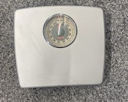 Analoge Kilo Waage, Top Zustand - Ideal für Gewichtsverlust!