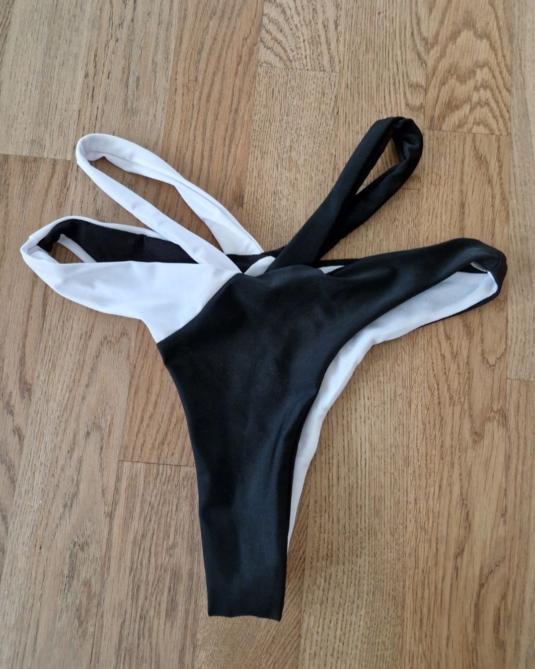Badekleider & Bikinis: NEU Bikini Gr M/L schwarz weiss – Neu (gemäss Beschreibung) aus Nendeln von Zopfie_ 1