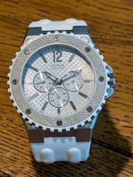 GUESS-Uhr Weiss/Silber-Multifunktion - Silikon
