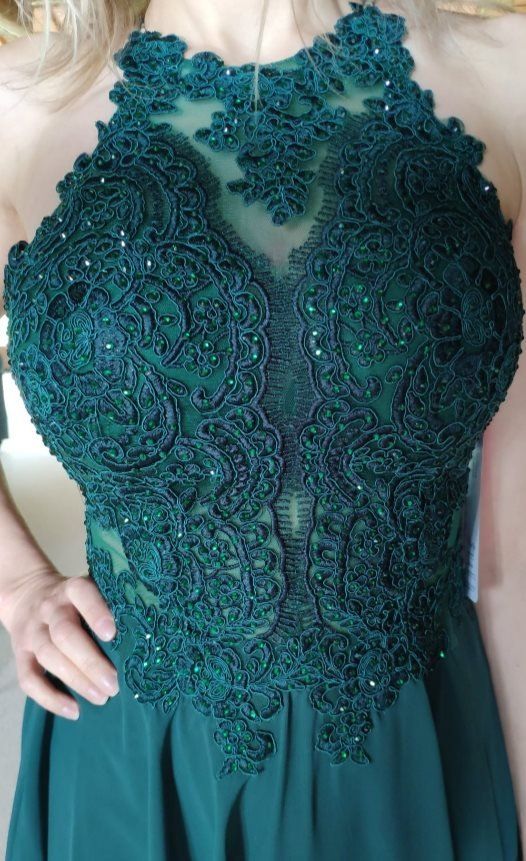 Robes: Kleid – Neuf (Voir description) à Sirnach par magdallena6 4