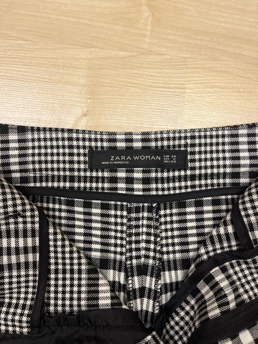 Zara Pantaloni: Hose Zara Gr. 34 Schwarz Weiss – Usato da Meilen venduto da jes_c25c 2