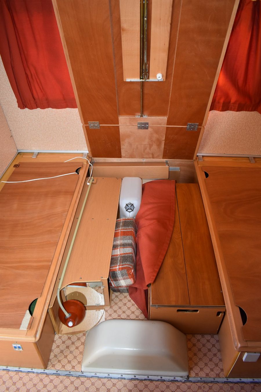 Rapido Camping Fahrzeuge: Rapido Caravane – Gebraucht aus Adelboden von Yummy1 4