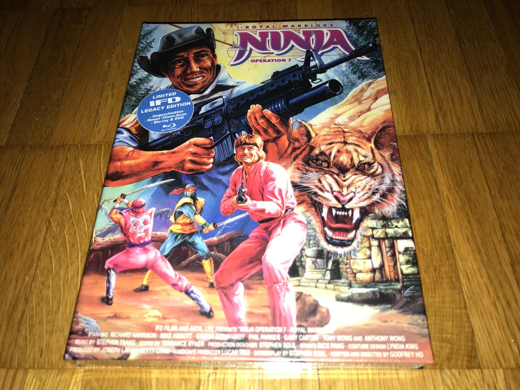 Tutti i DVDs: Ninja Operation 7 - Royal Warrior - MEDIABOOK - B - UNCUT – Nuovo e nell'imballaggio originale da Basel venduto da havsok