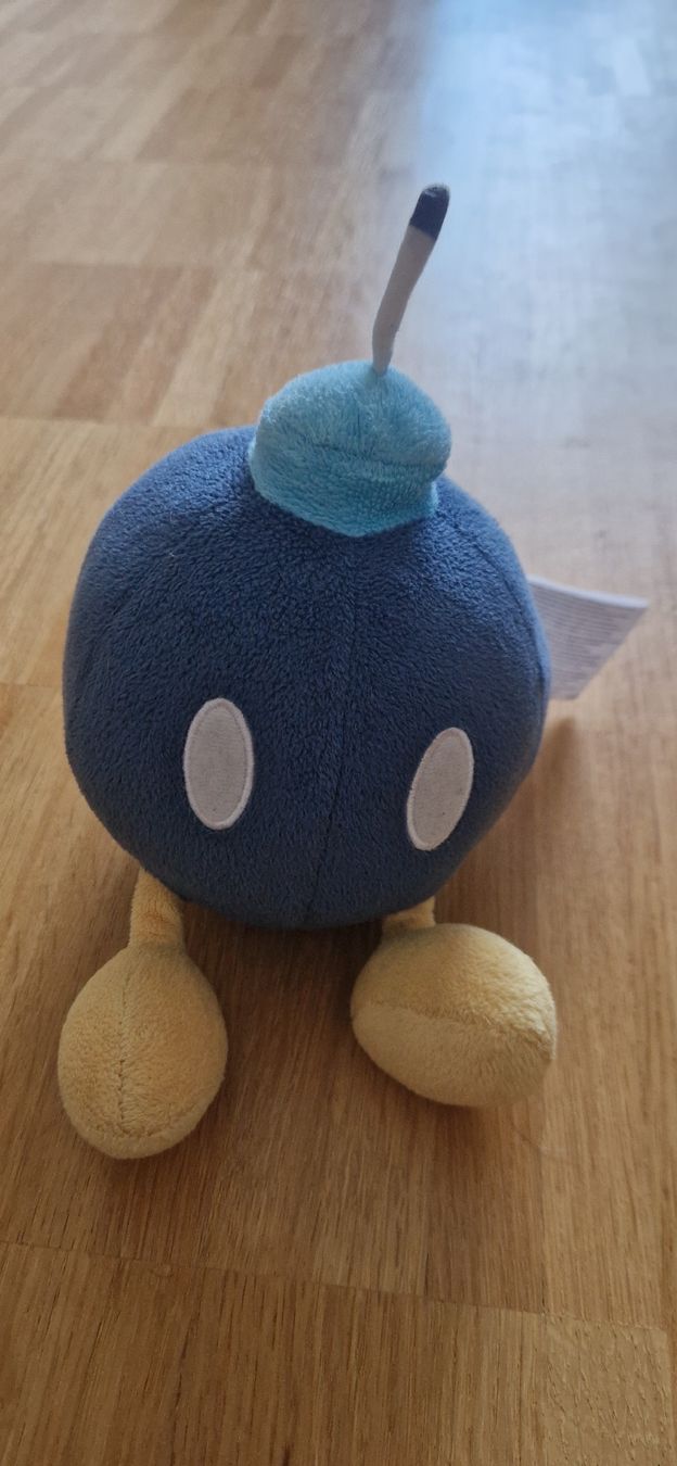 Nintendo Spielzeuge: Super Mario Bob-omb Stofftier – Gebraucht aus Riehen von Aconitum