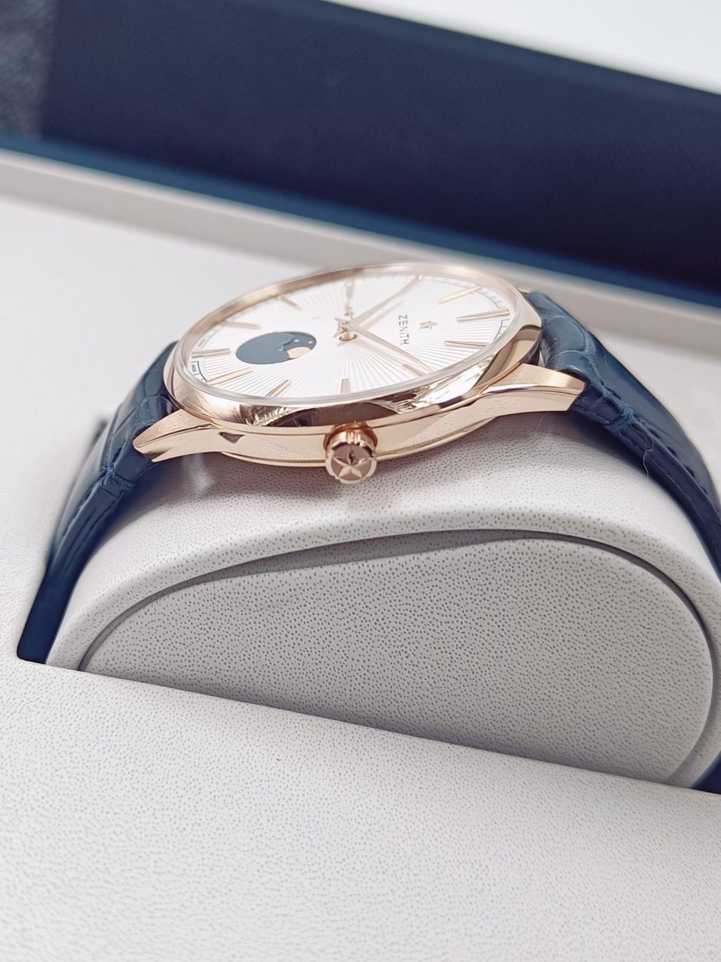 Zenith Orologi: ZENITH "ELITE MOONPHASE" IN 750 ROSÉGOLD, 40.50 MM – Nuovo (secondo la descrizione) da Luzern venduto da EdiGem 3