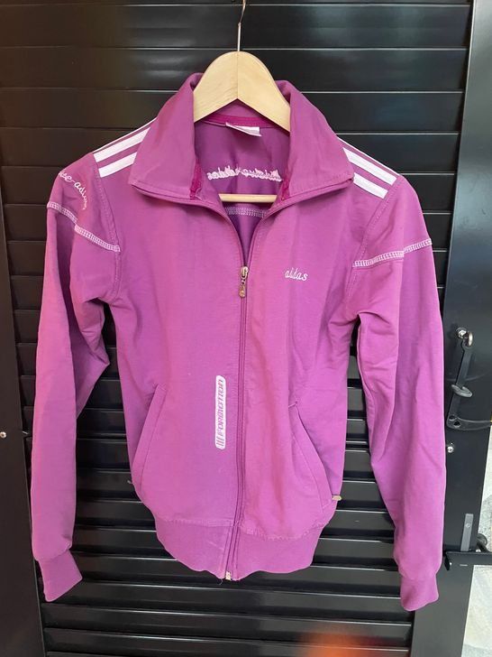Adidas Jacken & Mäntel: Mädchen Adidas Jacke 152/158 – Gebraucht aus Bergdietikon von antovale