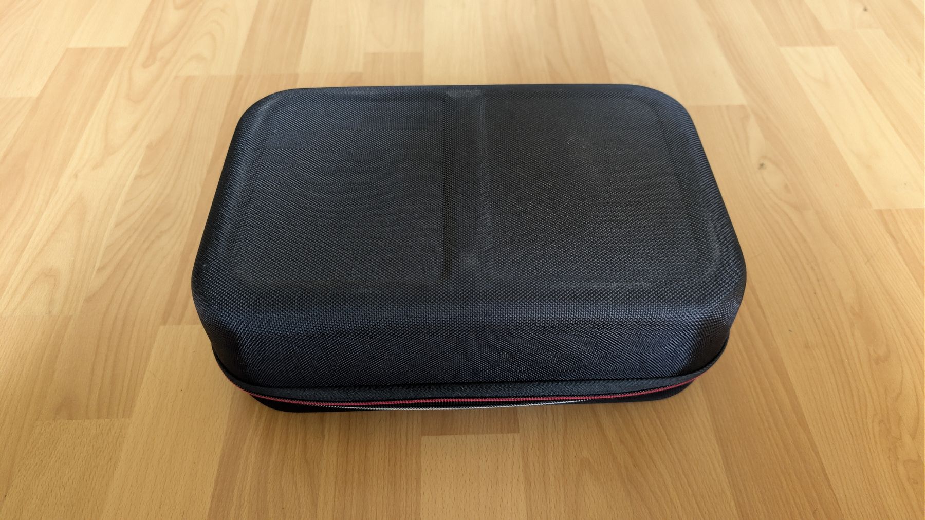 Borse: Boîtier de transport rigide pour Switch – Nuovo e nell'imballaggio originale da Peney-le-Jorat venduto da dextercheco 2