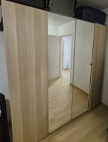 2 zusammengehörende Kleiderschränke / Schrankelement