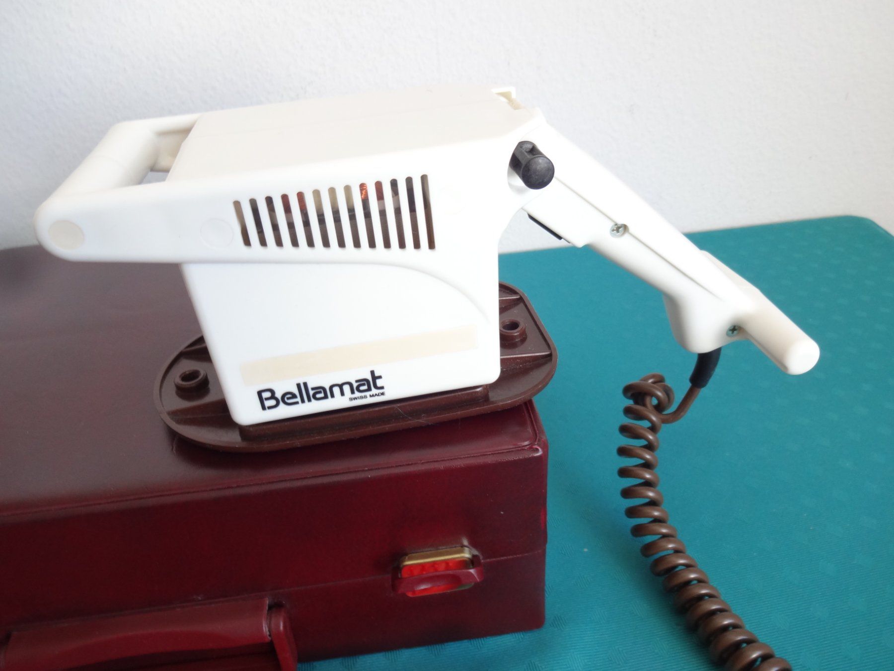 Bellamat Dispositivi per massaggi: " Bellamat "  Elek. Massagegerät – Usato da Frauenfeld venduto da rey06 4
