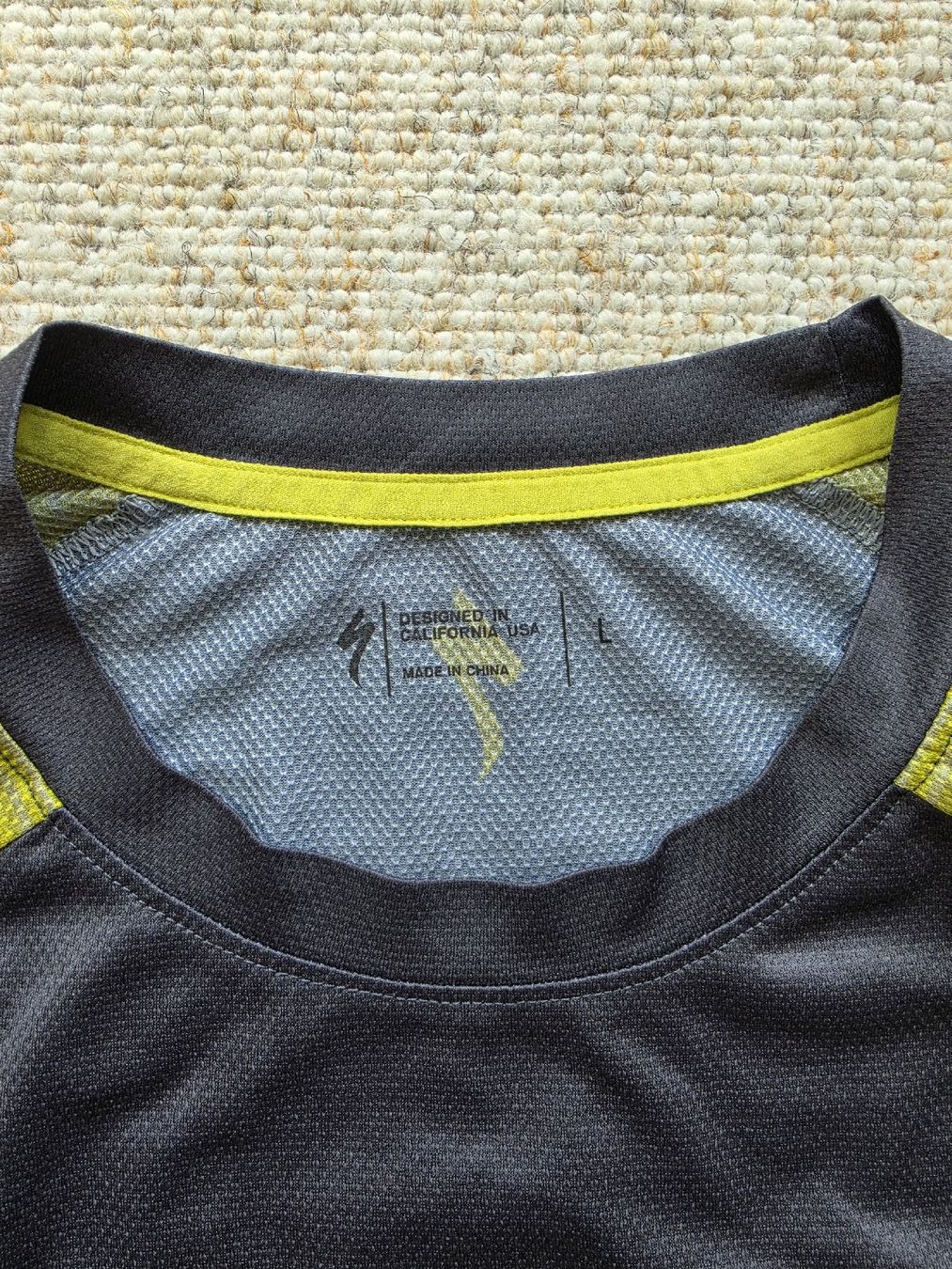 Specialized Canottiere & Pantaloni: Velotrikot von Specialized – Usato da Winterthur venduto da TheMatrixHasYou 2