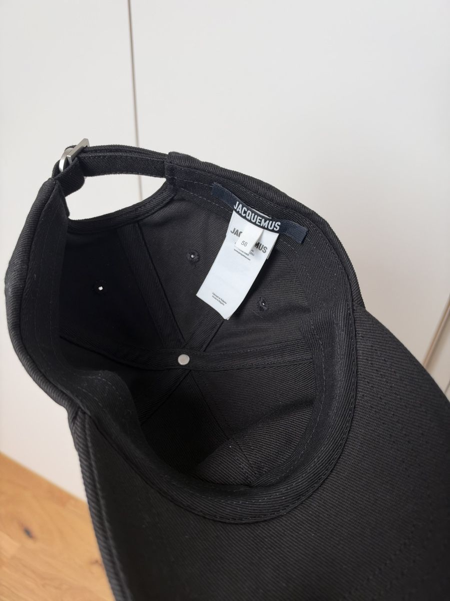 Jacquemus Hüte, Mützen & Caps: Jaquemus Cap Black Size 58 – Gebraucht aus Frauenfeld von Realrob98 2