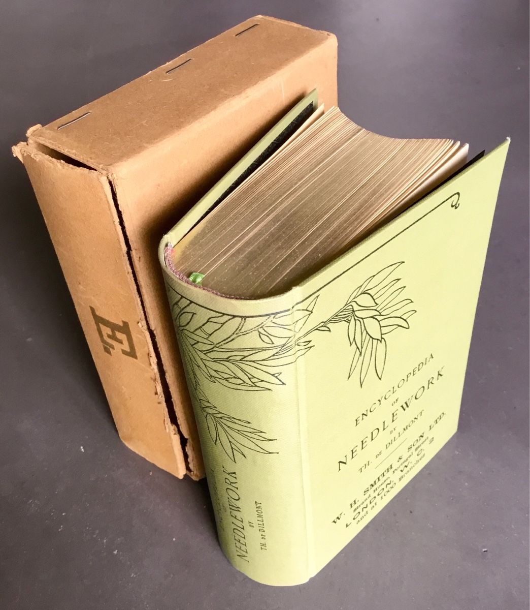 Bücher: ENCYCLOPEDIA of NEEDLEWORK | Thérèse de Dillmont – Gebraucht aus Eggersriet von Wiese61