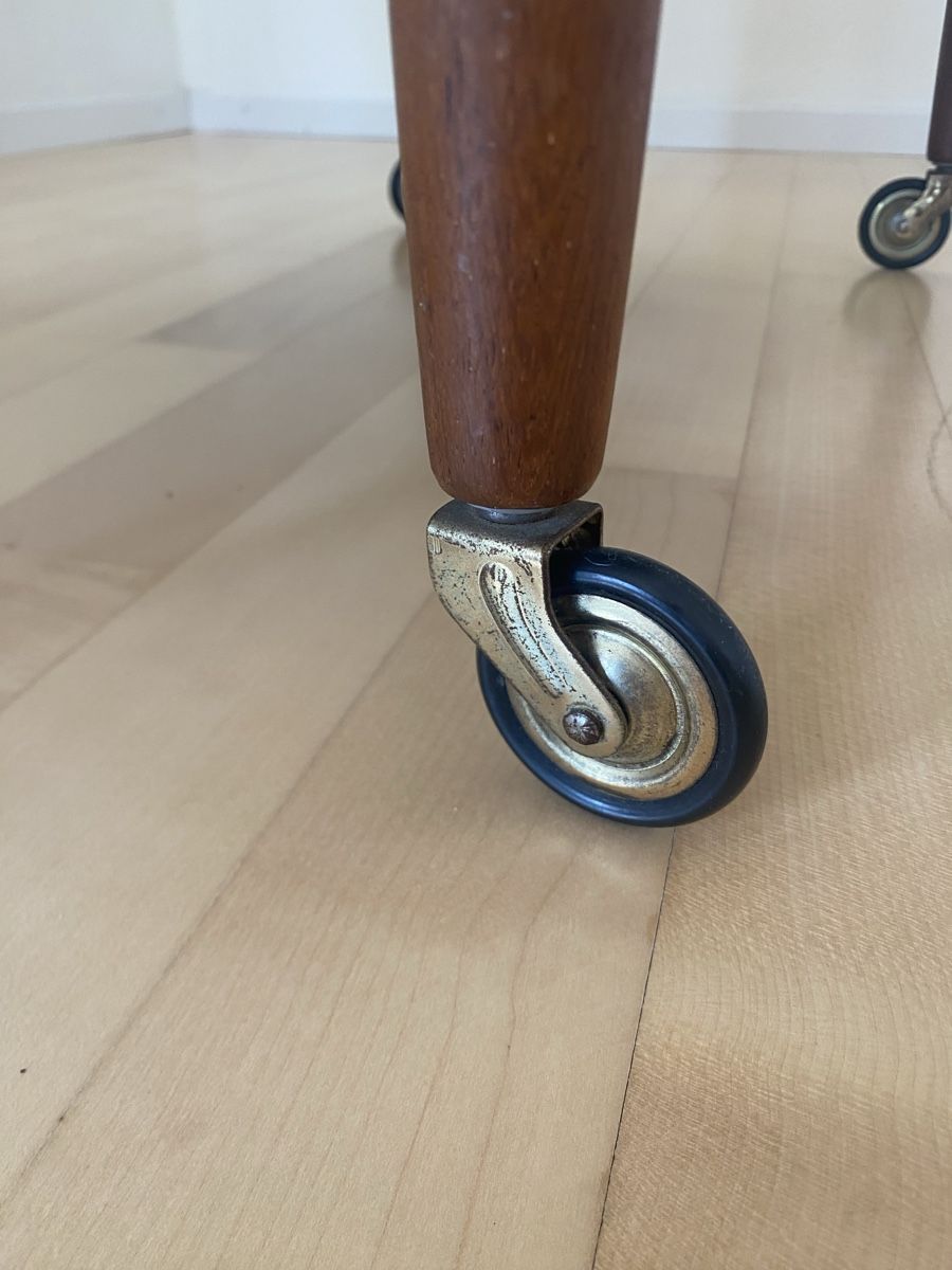 Korpus: Nähschrank auf Rollen - vintage  – Gebraucht aus Walchwil von Cooper2010 8